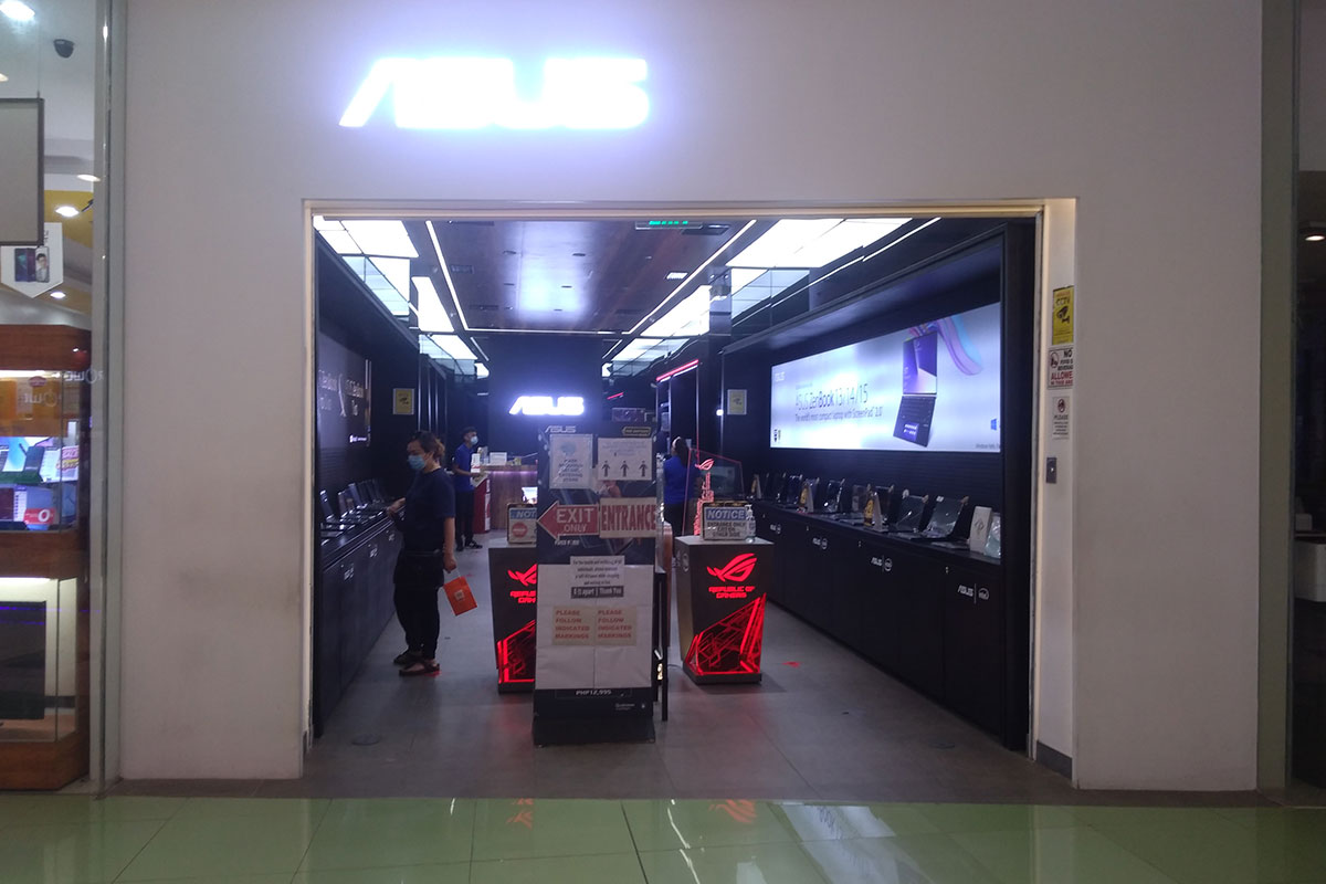 ASUS Concept Store SM Mall of Asia 